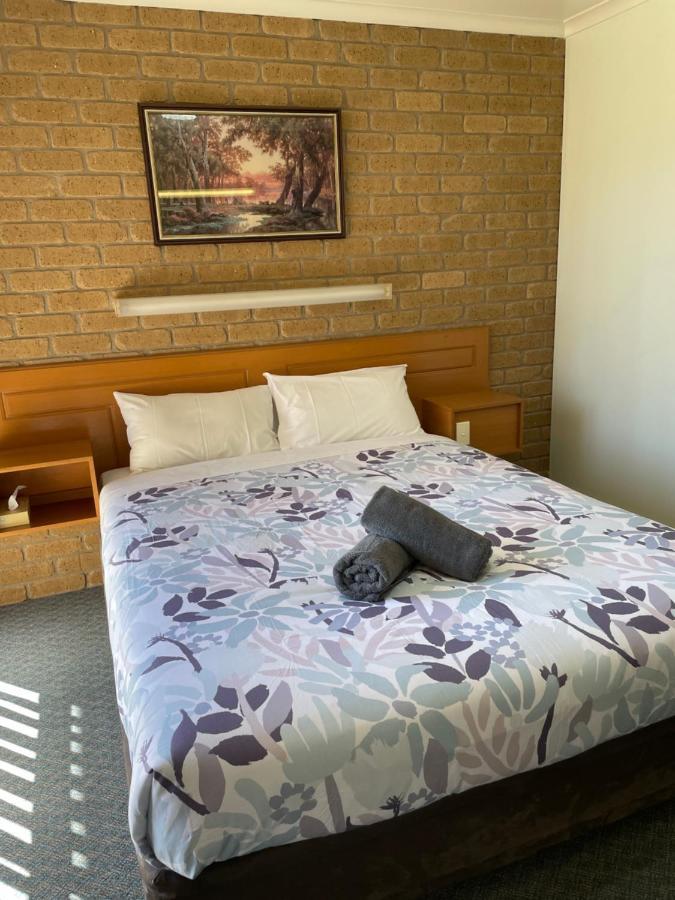Darling Junction Motor Inn Wentworth 외부 사진
