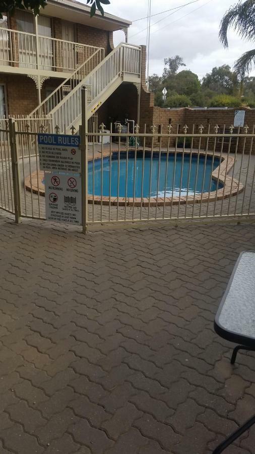 Darling Junction Motor Inn Wentworth 외부 사진