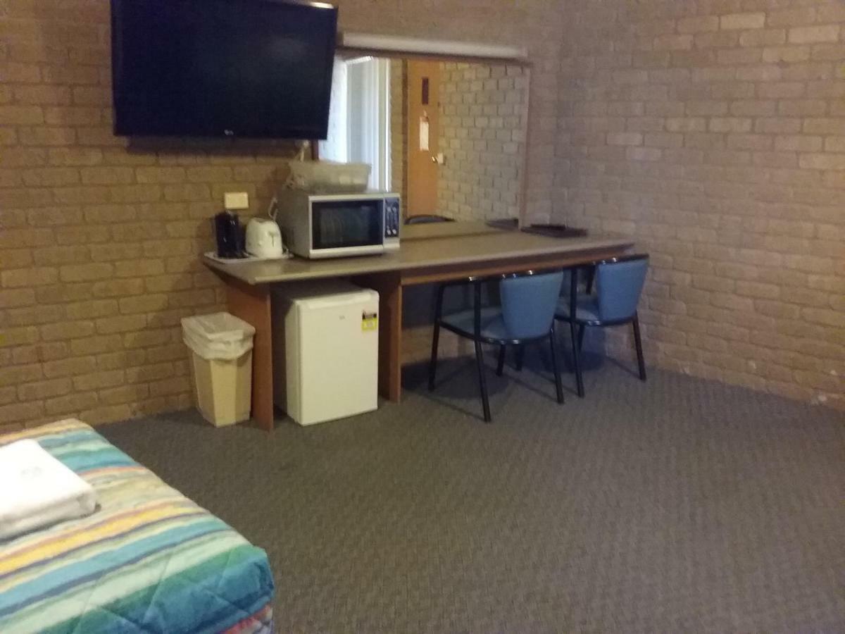 Darling Junction Motor Inn Wentworth 외부 사진
