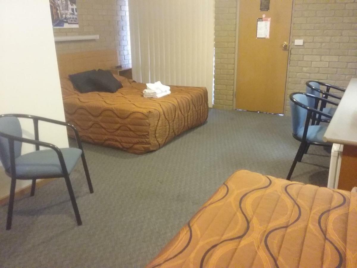 Darling Junction Motor Inn Wentworth 외부 사진